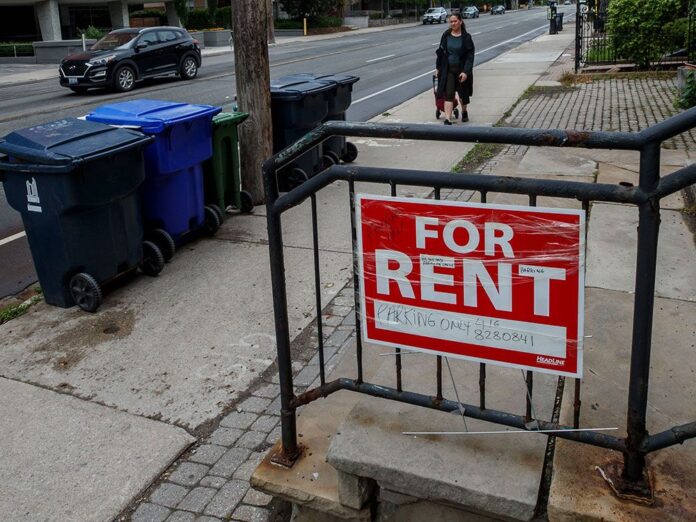 Canada average rent bounces back above $2,000, up $224 from last year