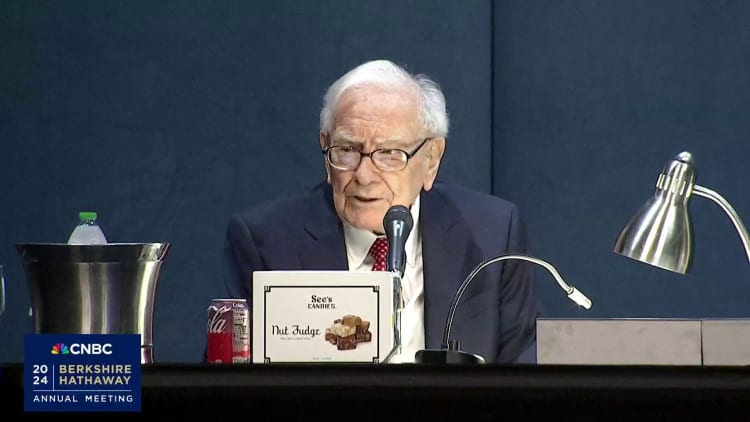 Warren Buffett says Berkshire sold all of its Paramount stake and 'lost quite a bit of money'