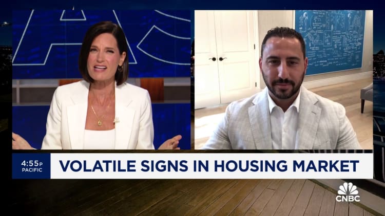 Houses are staying on the market longer than before, says real estate agent Josh Altman