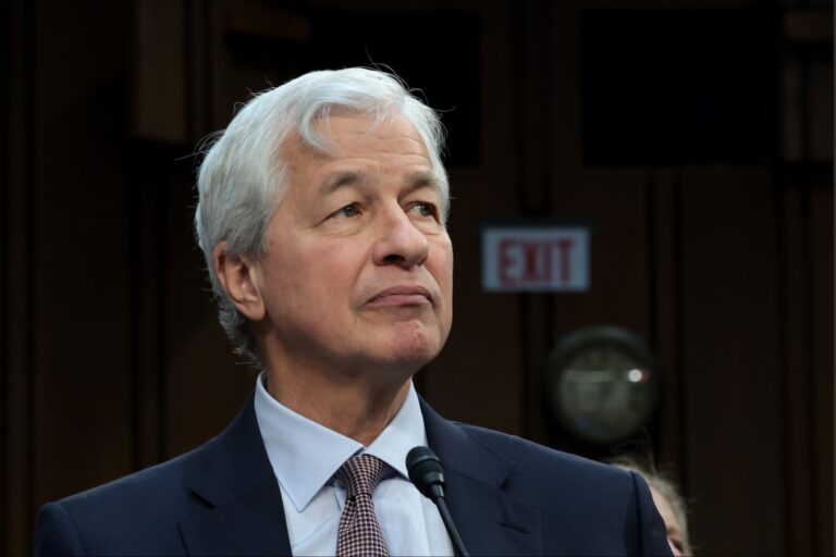 JPMorgan Chase Raises Recession Odds in US in 2024