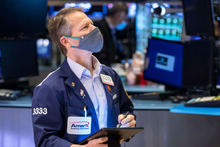 Stock futures inch higher after S&P, Nasdaq fall to start the week