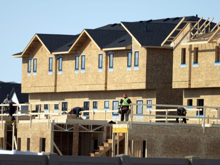 Canadian housing permits decline to $6.9 billion in June