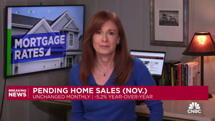 Pending November home sales remain unchanged