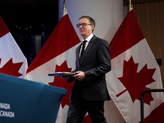 The governor of the Bank of Canada, Tiff Macklem, arrives on April 16, 2025 for a press conference on the bank's interest display and the quarter of Yoneary Policy Report (MPR) in Ottawa. 