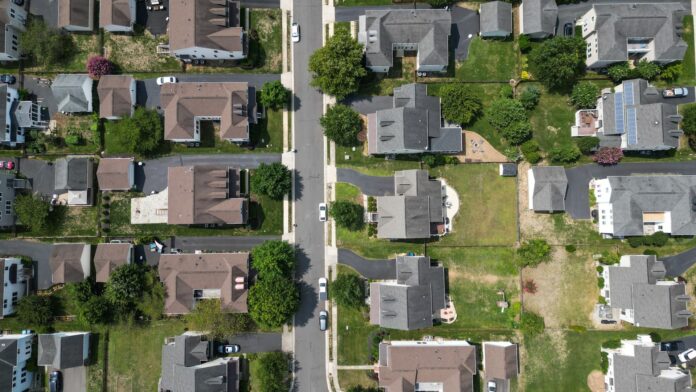 Mortgage rates slingshot higher as tariff uncertainty roils markets Mortgage rates slingshot higher as tariff uncertainty roils markets