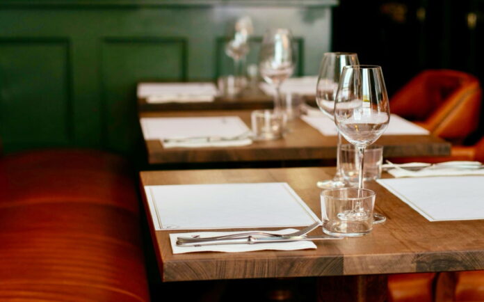 Restaurant, Atlanta, Florizant, bliss, age request, 35 years old, 30 years old