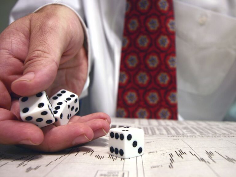 Will buyers take the mortgage gambling with a variable interest rate or the safety of a fixed interest option?