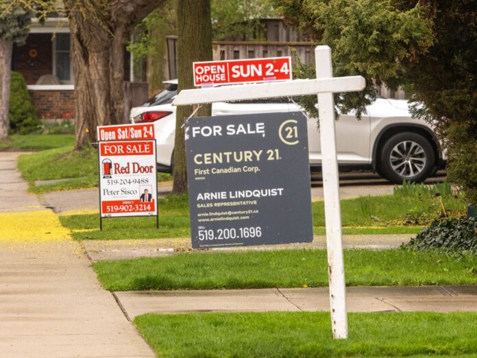 Houses for sale in London, Ont. 