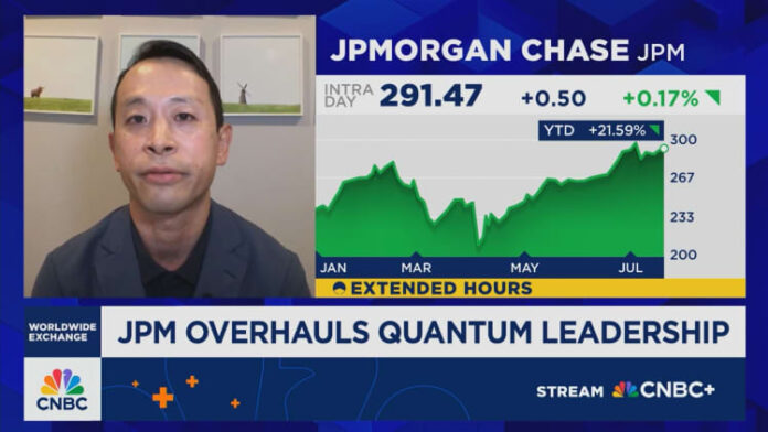 IonQ hires former JPMorgan Chase applied research head JP Morgan doubles Quantum to protect himself against future cyber threats