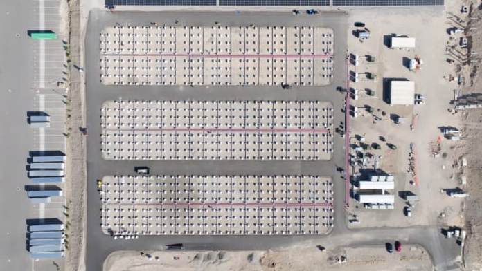 How used EV batteries are used to supply AI calculating centers with electricity