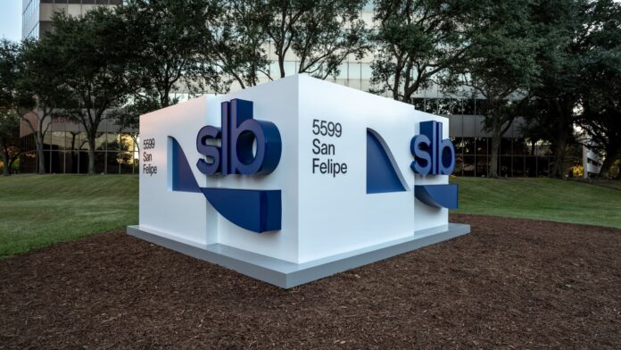 Top analysts suggest these 3 dividend stocks for stable income