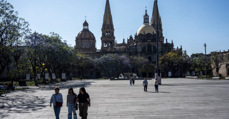 Is It Safe to Travel to Mexico Right Now, Given the Cartel Violence?