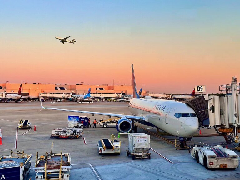 Atlanta, Hartsfield-Jackson, snow, ice, weather,