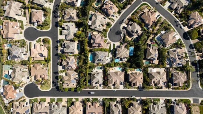 Home re-registrations are increasing rapidly, but housing supply in the spring is still low