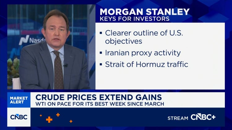 White House: No timeline for when Strait of Hormuz will be safe for travel