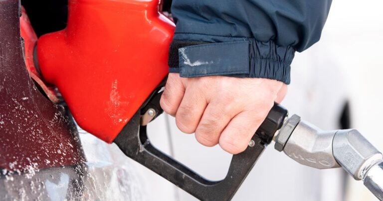 Rising gas, oil prices affect Canada at pump