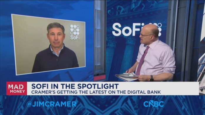 “We didn’t raise guidance because we don’t believe there will be rate cuts this year,” says SoFi CEO