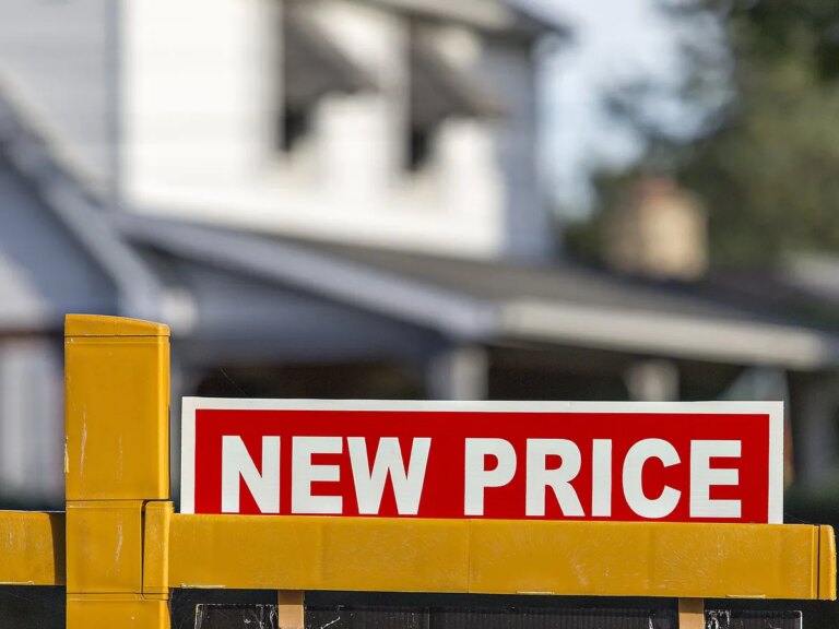 In less than seven percent of all regions where the Canadian Real Estate Association (CREA) tracks average home prices, the average home price was below $261,000. 